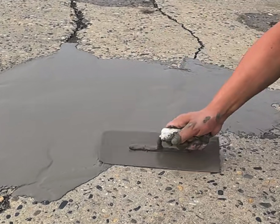 阿拉善盟CGM 高效薄层道路修补料（CGM 道路抢修料）